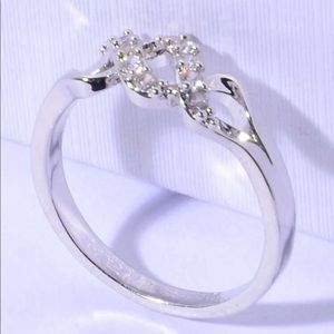 Sparkling Braided Bling Gorgeous Silver ring